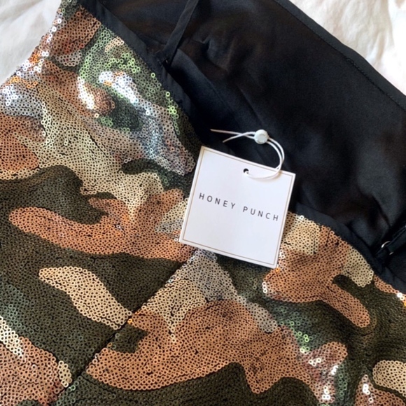 NEW Honey Punch Sequin Dress - Picture 3 of 4